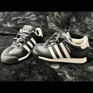 Boy’s Adidas Samoa shoes, gently used, size 11